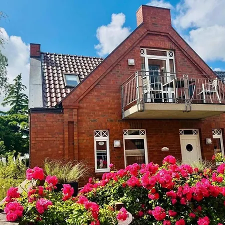 Haus Strandhus Tatil Evi